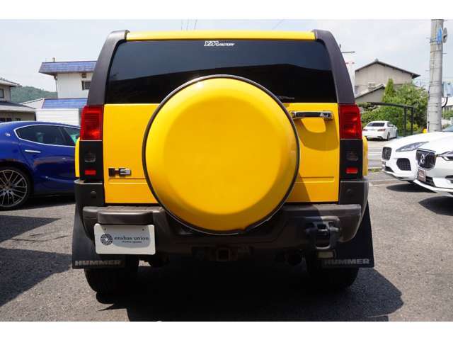 ご契約からご納車までに、コンピュータ診断チェック・エンジンオイルなどの交換まで行き届いた整備を実施の上、ご満足・安心してお乗り頂けるご準備をさせて頂いています。