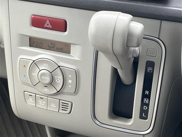 納車前に内外装のクリーニングをいたします。各種コーティング（別途有料）もご用意しておりますので、是非ご相談ください。