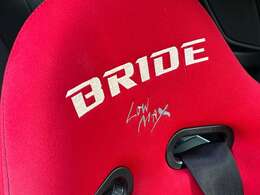 【BRIDEスポーツシート】高いホールド性・剛性・安全性が特徴のリクライニング機構を有していないスポーツシートです。