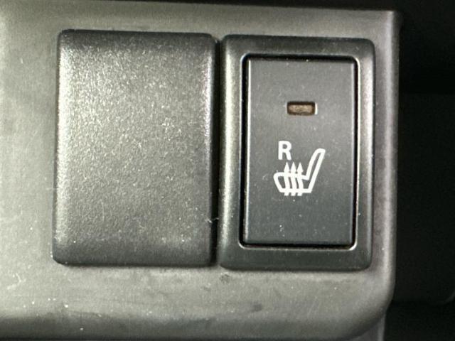 お車に合わせて無料保証以外にも、保証範囲、期間、距離を拡充させた有料保証もご用意しております！中古車の購入が初めてで不安・・・というお客様もご安心ください！