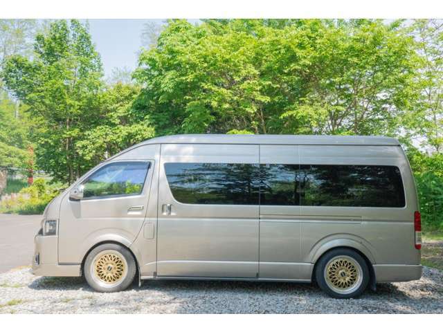 車両左側の状態をご確認ください。