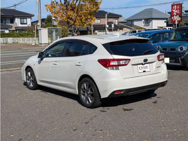 車検、点検、鈑金、自動車保険、自動車用品取付など車に関することはすべて行います。ご質問等ございましたら電話にてお問い合わせください。ベテランスタッフがお答えします。