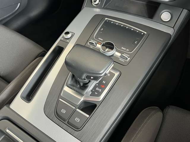 メンテナンスパックはご購入時だけのお得な点検・整備パック(有償)。点検コースと車検コースがございます。詳しくは店舗コーディネーターまでお問い合わせ下さい。