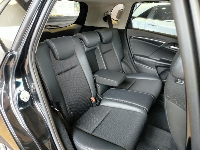 ☆外装のお手入れが楽々な＜ガラスボディーコーティング＞や、雨や雪の日も安心な＜フロントガラスコーティング＞、北海道の必需品！＜下回り錆止め塗装＞なども各種ご用意しております。