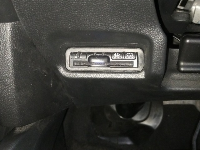 ■ETC搭載で、高速道路をスムーズに利用できます。料金所での停車なしでノンストップ通過でき、快適な移動が可能です。