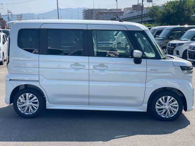 ★在庫車も高品質★　　　　　　★高年式で走行距離100km未満の、届出済み未使用車だけを仕入れております★　　　　　　★もちろん修復暦のある車は一台もございませんので、ご安心下さいませ★