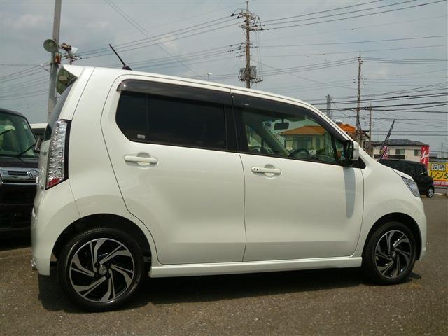 スティングレーT　ディスプレイオーディオ　BTオーディオ　禁煙車　キーレススタート　パドルシフト　レザーシートカバー　ターボ車　HID＆LED　ムーヴカスタム15AW　2本出しマフラー　LEDテール