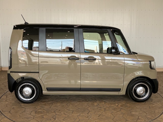 仕入れた車は隅々までチェックを行い、安全の確認を致します！不具合のあるものは、きちんと整備を行い、安全な状態で納車させて頂いてます☆