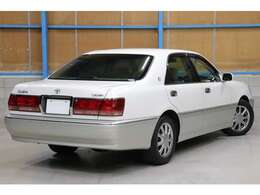 全国、登録、ご納車承ります！遠方納車の実績が多数ありますので、安心してお任せ下さい。遠方にお住いのお客様はご自宅までご納車致します！【カーセンサー無料通話　0078-6002-353838】