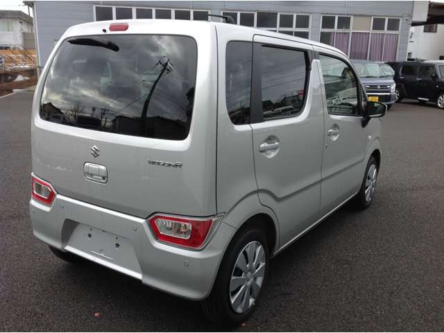 豊富な在庫車数でお客様のカーライフにピッタリの1台をご提案いたします！軽自動車専門店なので軽自動車販売に強く、豊富な各メーカー車を展示してお客様のご要望に適った1台をご提供いたします！