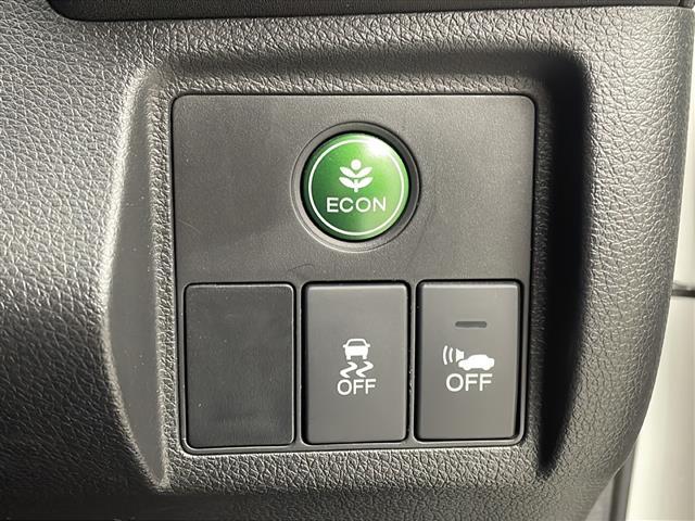 【運転席操作部】快適なドライブを楽しむための機能が装備されています！運転席から触れるので、使いやすいです！除菌プランいれていただくと、さらに清潔で安心していただけます！