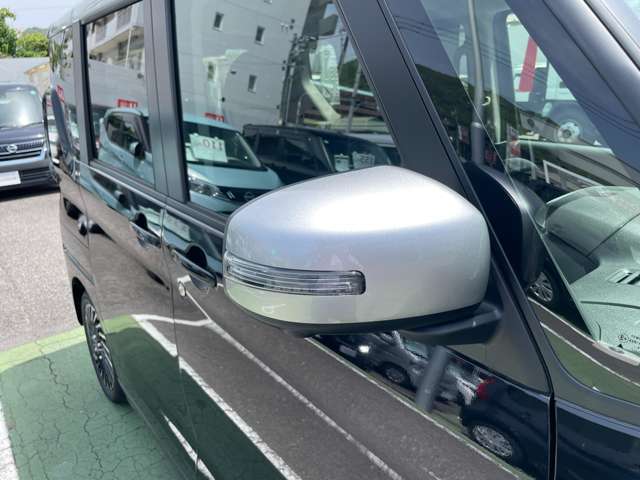 ☆　【ウィンカー付きドアミラー】　周りに「ウインカー＆ハザード」を気づいてもらえるお洒落＆安全確保のアイテムです　☆