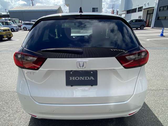 Honda中古車商品化整備基準に基づく車検整備を実施いたします。当社サービススタッフがしっかりとチェックし、エンジンオイル・オイルフィルター・ワイパーゴムは全て交換させて頂きます。