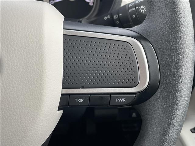 【運転席操作部】『運転席周辺の装備』の画像になります。快適なドライブを楽しむための機能が装備されています！運転席から触れるので使いやすいです！