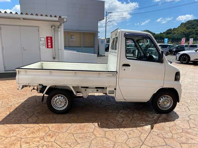 当社はメーカー指定ディーラーです。DAIHATSU：ダイハツ正規スーパーピットディーラー　SUZUKI：スズキ正規副代理店