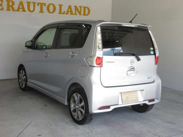☆コーティング　M　普通の軽自動車　19.000円　　L　背の高い軽自動車、プリウスサイズ　22.000円　　LL　ビッグセダン、ステーションワゴン　25.000　XL　ワンボックス　29.000円☆