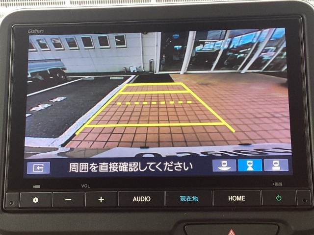 バックカメラ装着済！死角になりやすい後方もとても見やすいです☆車庫入れに自信がない方や縦列駐車が苦手な方にも、オススメな機能です！安心度もアップ！