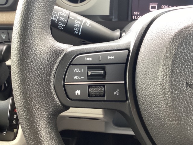 ステアリングスイッチです！ラクラク操作です☆彡