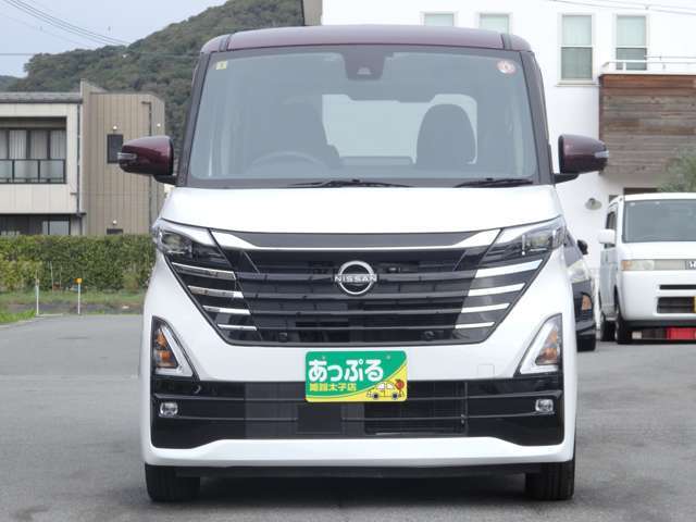 毎日全国の仕入れ先から厳選した車を仕入れしております！プロの査定士の検査を受けた車を仕入れ、入庫後も社員が1台1台を走行チェックや状態確認・装備確認などを入念に行います。