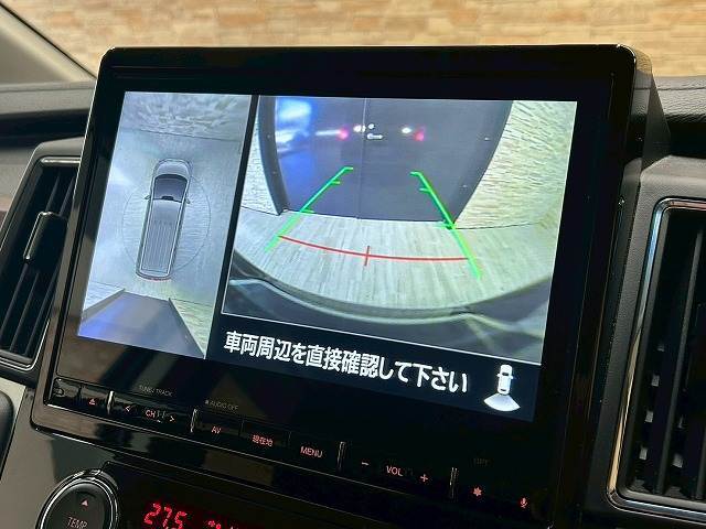 【全周囲モニター】装備で駐車が苦手な方も安心です！