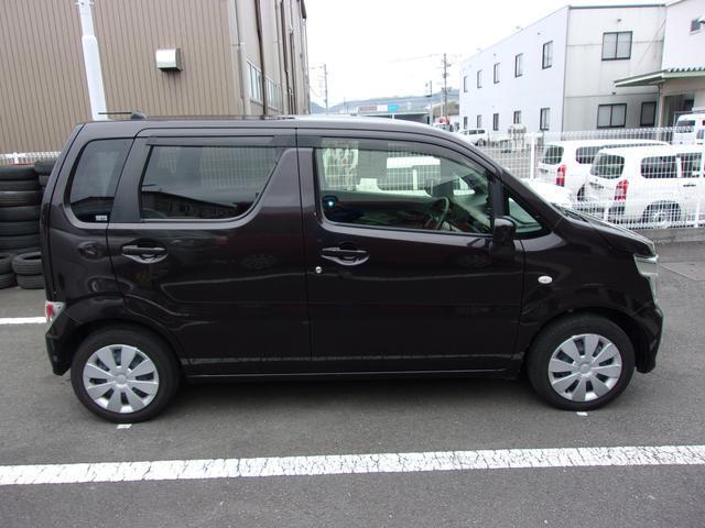 お車でお越しの際は、東名高速静岡ICから東へ2キロ