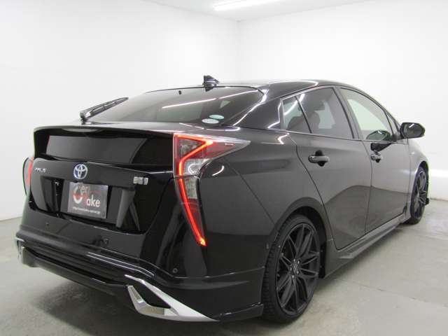 セーフティセンスPKG・インテリジェントクリアランスソナー・パーキングアシスト・クリアランスソナー・SDナビ・バックカメラ・地デジ・ブルートゥース・ETC等、装備多彩な1.8Sセーフティプラス！