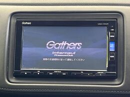 【純正ナビ】人気の純正ナビを装備。オーディオ機能も充実しており、Bluetooth接続すればお持ちのスマホやMP3プレイヤーの音楽を再生可能！毎日の運転がさらに楽しくなります！！