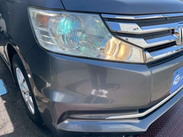 人気のステップワゴンの4WDが入庫しました☆ローン最大120回払い☆金利4.9％～審査大歓迎☆両側パワースライドドア☆HID☆Bカメラ☆TV☆独自ローン取り扱い店☆