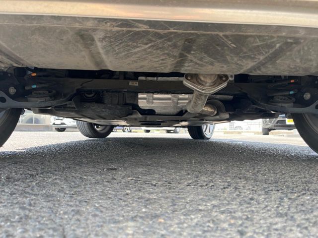 親切・丁寧な専門メカニックスタッフが応対！・車検・点検整備・事故等の修理などアフターサービスも安心。お車のカスタマイズもネクステージのサービススタッフまでご相談ください！