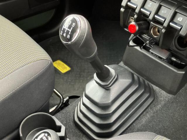 国産車から輸入車まで多様なお客様のニーズのお応えできるように、全国規模で豊富な在庫展開！車のことならWECARSへ！