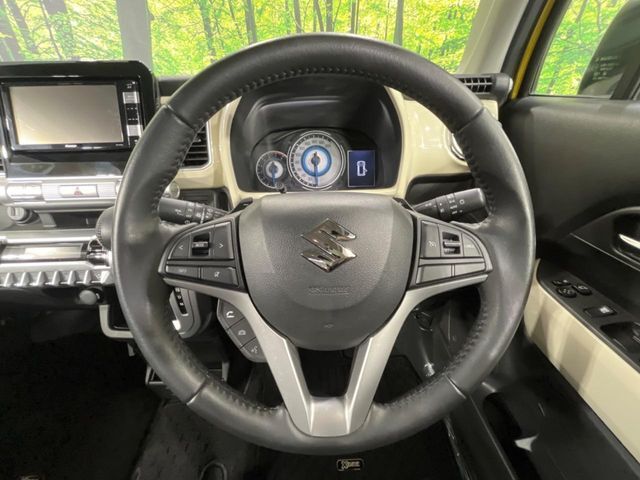 【ステアリングスイッチ】運転中、前方から目線をそらすことなく、オーディオ等の操作が可能な便利機能！安心＆快適なドライブを演出してくれます♪