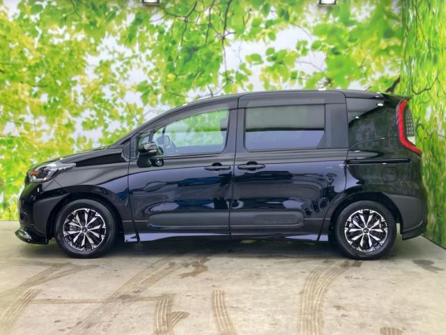 WECARSの在庫ページをご覧いただき誠にありがとうございます！WECARSは「お客様第一」をモットーにお客様のカーライフを全力でサポートいたします！