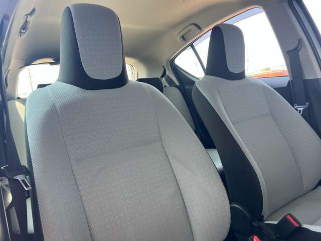 内装ルームクリーニング済みです。しっかりキレイにしておりますので、ぜひお確かめください。納車時にはもう一度キレイにいたしますよ！