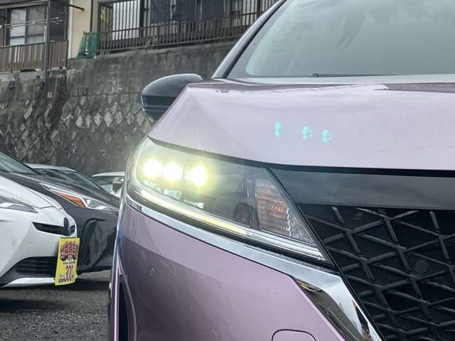 【LEDヘッドライト】白い光で視界良好♪玉切れの心配もほとんどありません♪