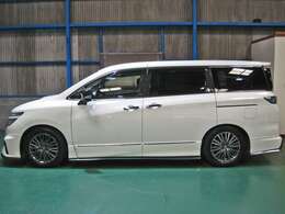 ★踏み間違い衝突防止アシスト（駐車枠検知機能付）★インテリジェントクルーズコントロール（全車速追従機能付）★インテリジェントブレーキアシスト（追突防止、衝突回避警告）★プリクラッシュシートベルト