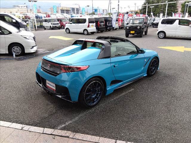 6速MT☆無限エアロ☆HKS車高調☆HKSマフラー☆アドバンスレーシングAW☆クルーズコントロール☆センターディスプレイ☆バックカメラ☆ETC☆革調シートカバー☆アクティブスポイラー☆走行5.0万km