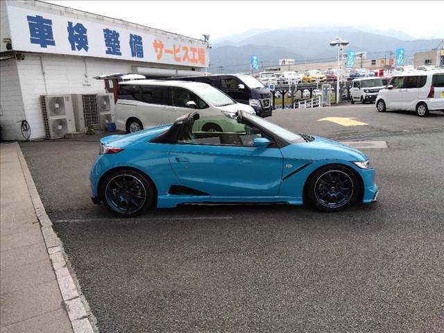 6速MT☆無限エアロ☆HKS車高調☆HKSマフラー☆アドバンスレーシングAW☆クルーズコントロール☆センターディスプレイ☆バックカメラ☆ETC☆革調シートカバー☆アクティブスポイラー☆走行5.0万km
