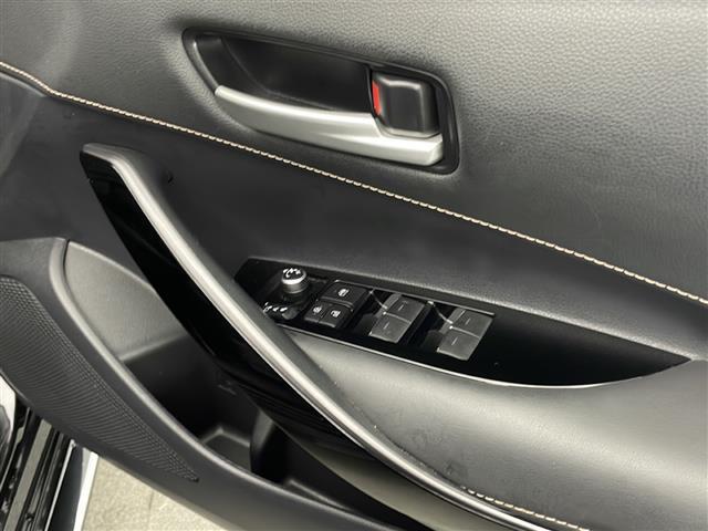 気になる車はお電話やメールで当店にお問い合わせください。なお、お電話での在庫の取り置きはできません。ご来場の際は、商談が重なる事が増えていますので事前に在庫有無をご確認くださいませ。