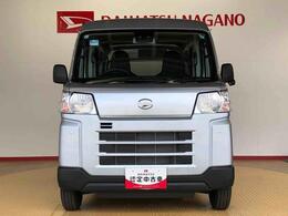 長野ダイハツ販売は車両に詳しくない方でも気軽に立ち寄れるお店作りを目指しています。高年式・低走行のお車がいっぱいです！是非一度遊びに来てください♪