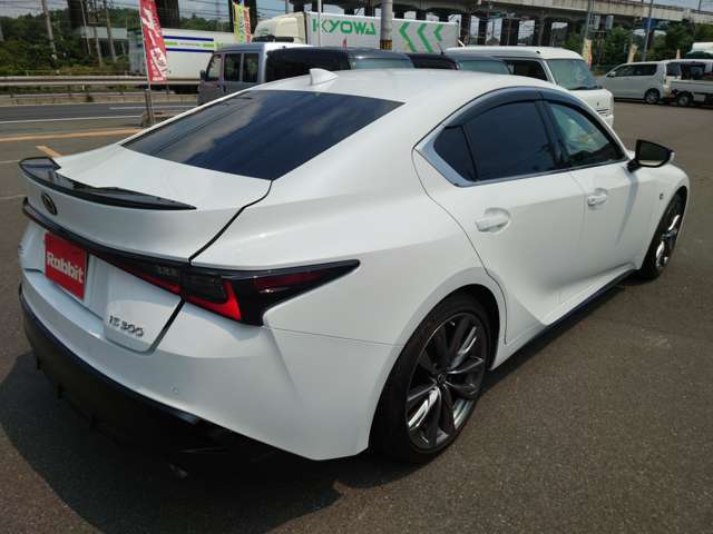 車販売業者様への販売も歓迎いたします！お客様のお付き合いのある車販売店様や整備工場様を通じて、ご購入いただくこともご提案いたします！