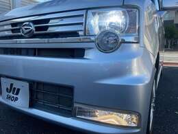 ヘッドライトはHIDですので、夜も明るくて走りやすいです！フォグライトも付いています！