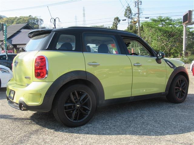 【九州陸運局認証工場完備】クルマに精通した経験豊かな整備士と充実の設備でお客様のカーライフをしっかりサポート致します。