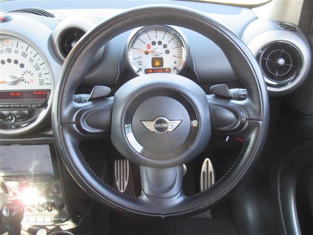 エンジンオイル＆エレメント・ブレーキパッド・ファンベルト・バッテリー等の消耗部品を必要であれば交換、不具合など有りましたら全て修復し納車します。走行距離の多いお車はタイミングベルトも交換し納車します。