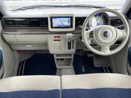 【　オ【インパネ全体】全方位で視界が広く、高い目線で運転もしやすいです！ートエアコン　】車内温度を感知して自動で温度調整をしてくれるのでいつでも快適な車内空間を創り上げます！