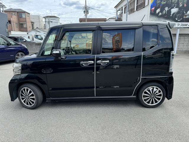 【各種アフター保証】中古車の1番の不安は『故障』だとよく言われます。車は機械モノである以上、故障のリスクはゼロにはなりません。販売後安心の各種アフター保証の詳細はスタッフまで。