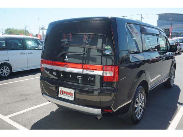 人気車種随時取り揃えております。是非お気軽にご来店ください。
