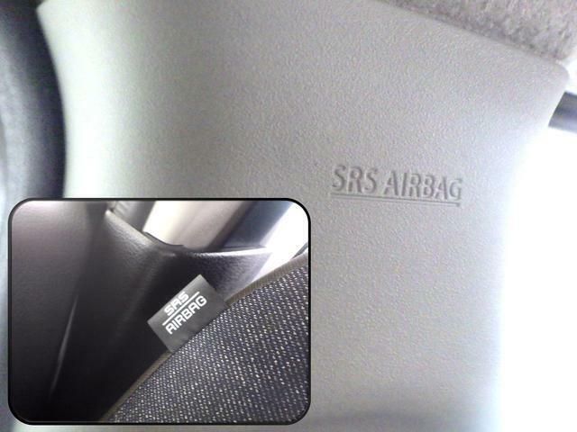 運転席・助手席SRSエアバッグに加えて、フロントシートSRSサイドエアバッグ、SRSカーテンエアバッグを標準装備。6つのエアバッグで衝撃に備えます。