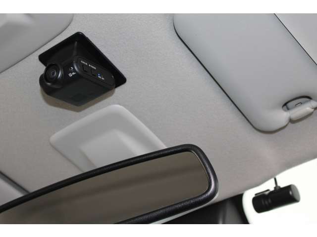 万が一の事故でも、その瞬間の映像を記録しています