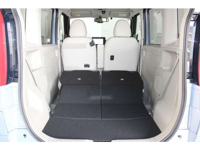 分割可倒式シートでお好みアレンジが可能！