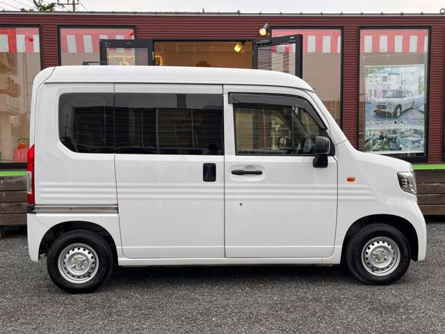 国の指定工場併設でアフターサービスも充実！点検・車検・お車のカスタマイズもサービススタッフまでご相談ください！経験と知識豊富なサービススタッフが親切・丁寧に対応いたします！